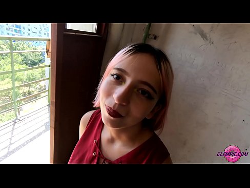 ❤️ Sha'awar ɗalibi yana tsotsar Baƙo a Waje - Cum A Fuskarsa ❤️ Batsa na Rasha ❌️